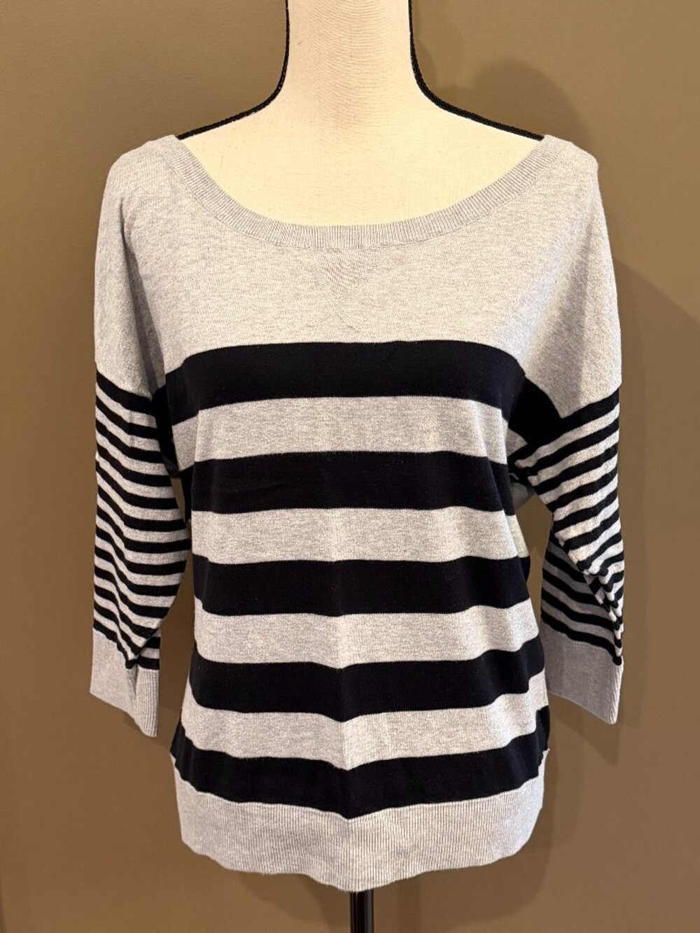 American Eagle Women's Black & Gray Striped Cotton Sweater, Size Large